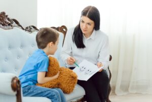 Die LIFE Jugendhilfe setzt auf die Integration der betreuten Jugendlichen in das Umfeld ihrer Betreuungspersonen, um ihnen ein stabiles und förderliches Lebensumfeld zu bieten.